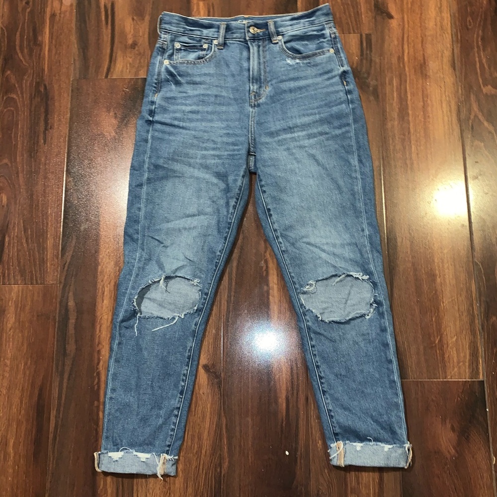 American Eagle mom jeans